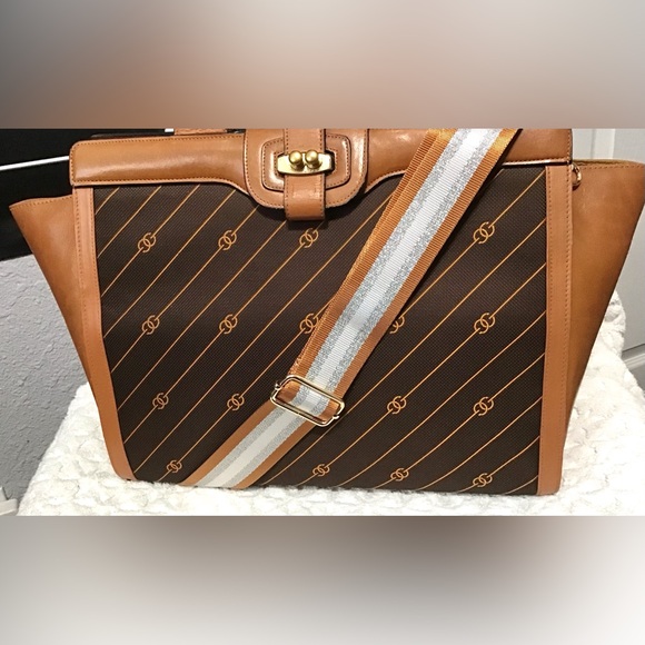 Gucci Shooting Star Top Handle 2 Way Tote - Picture 9 of 14